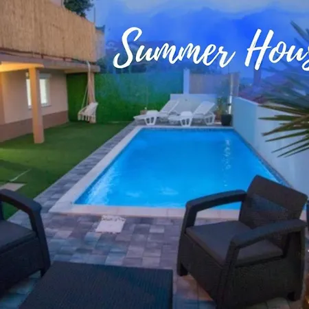 Summer House With Heated Swimming Pool Apartment *
