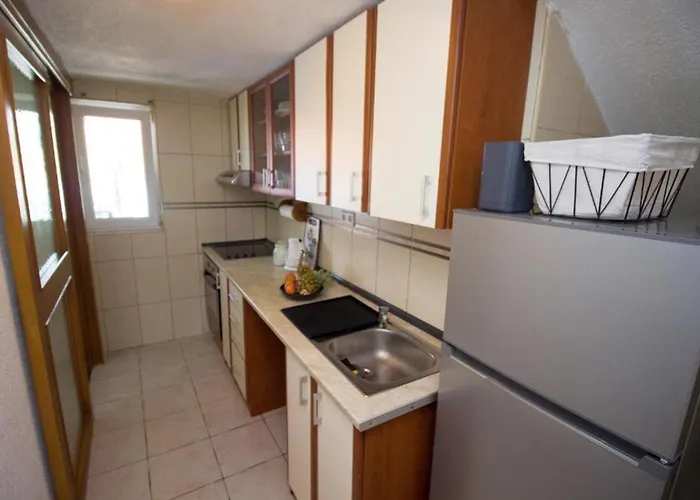 Summer House With Heated Swimming Pool