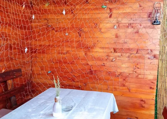 Апартаменты Summer House With Heated Swimming Pool Мостар